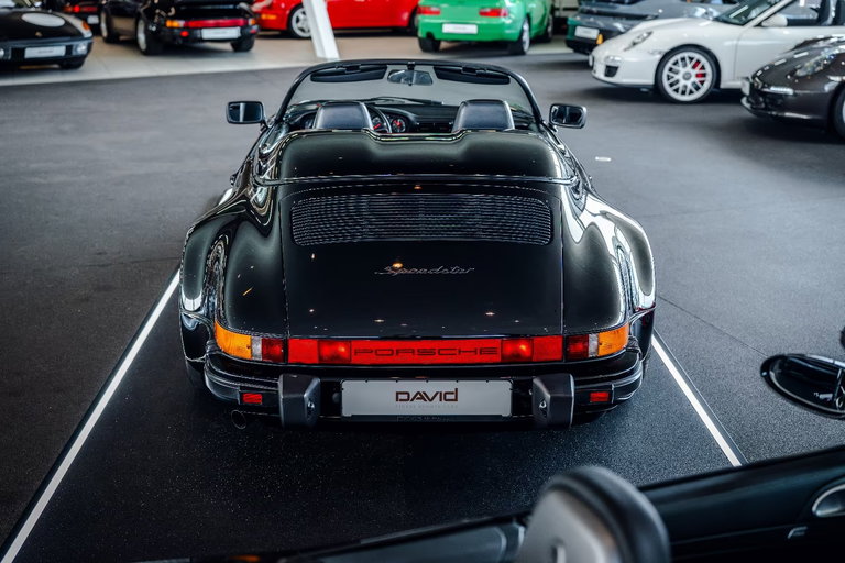 Porsche 911 Carrera 3.2 Speedster