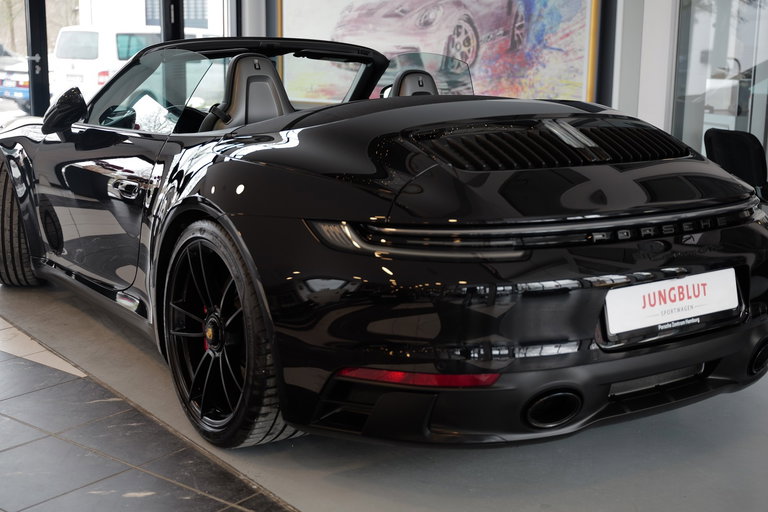 Porsche 992 Carrera GTS