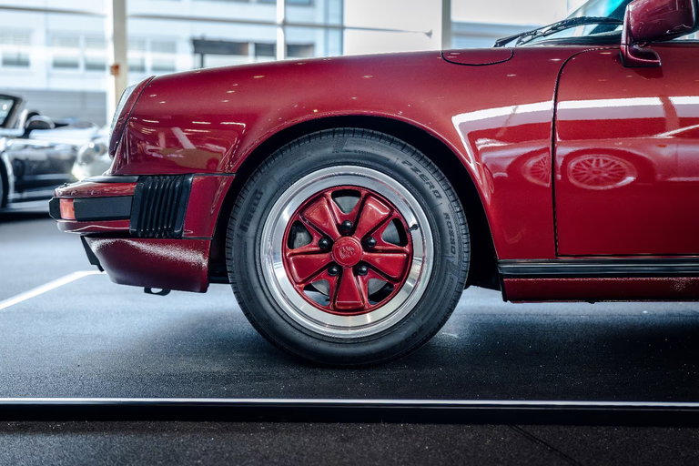 Porsche 911 Carrera 3.2