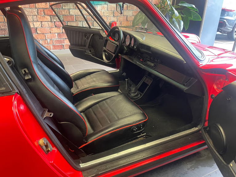 Porsche 911 Carrera 3.2