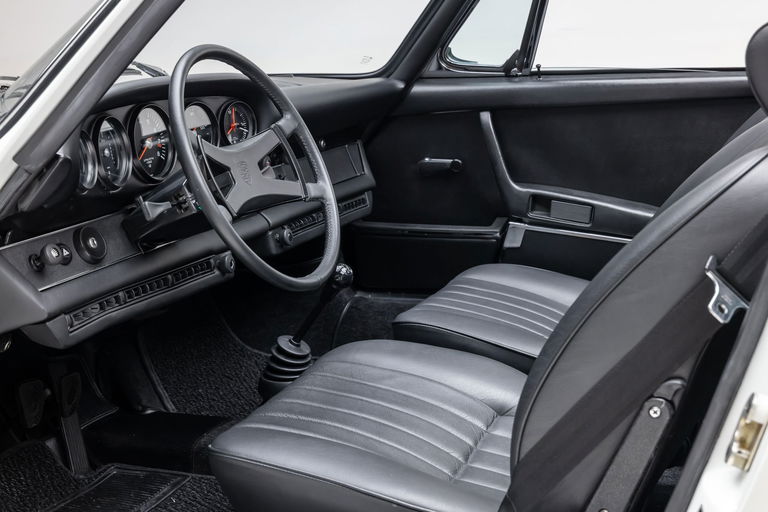 Porsche 911 S (F-Modell)