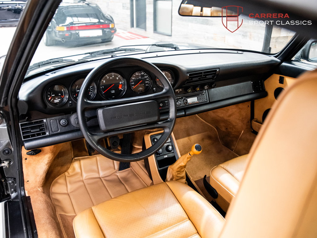 Porsche 911 Carrera 3.2 (KAT)