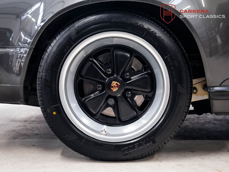 Porsche 911 Carrera 3.2 (KAT)
