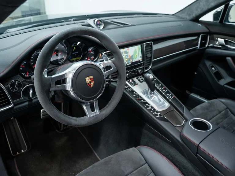 Porsche Panamera GTS