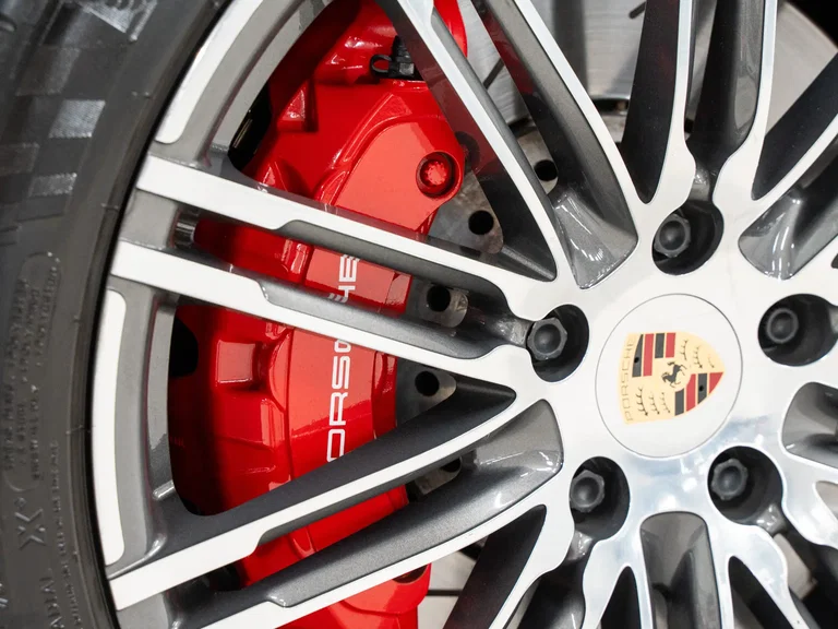 Porsche Panamera GTS