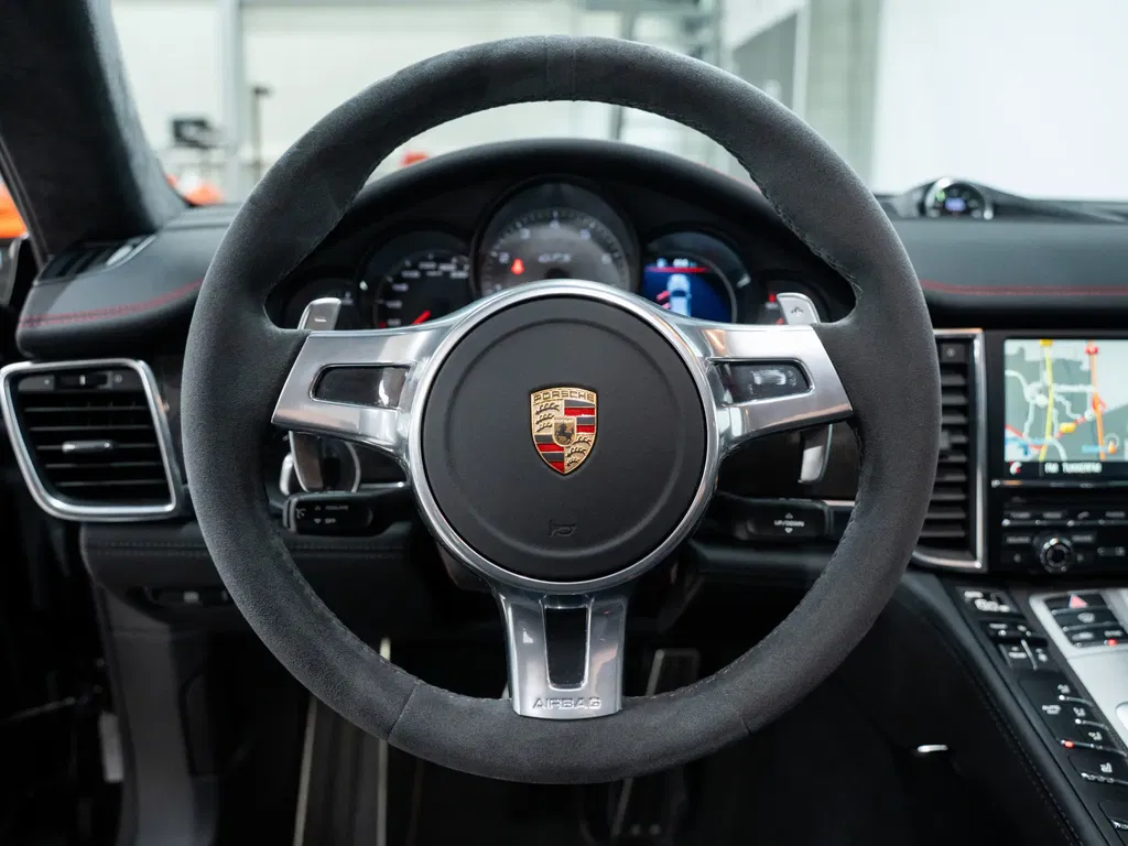 Porsche Panamera GTS