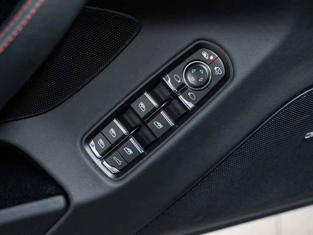 Porsche Panamera GTS