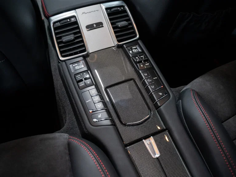 Porsche Panamera GTS