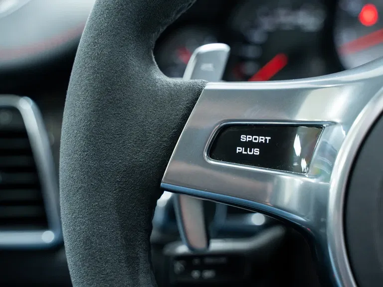 Porsche Panamera GTS