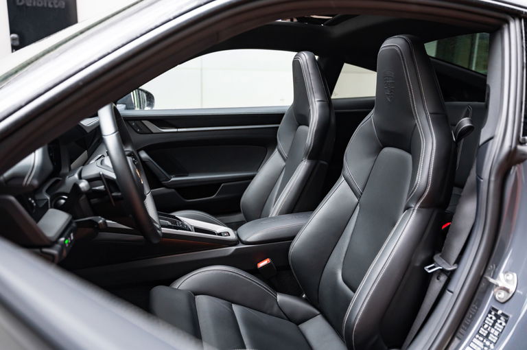 Porsche 992 Carrera S