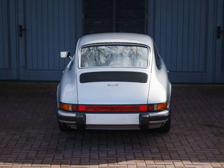 Porsche 911 „25 Jahre Jubiläumsmodell“