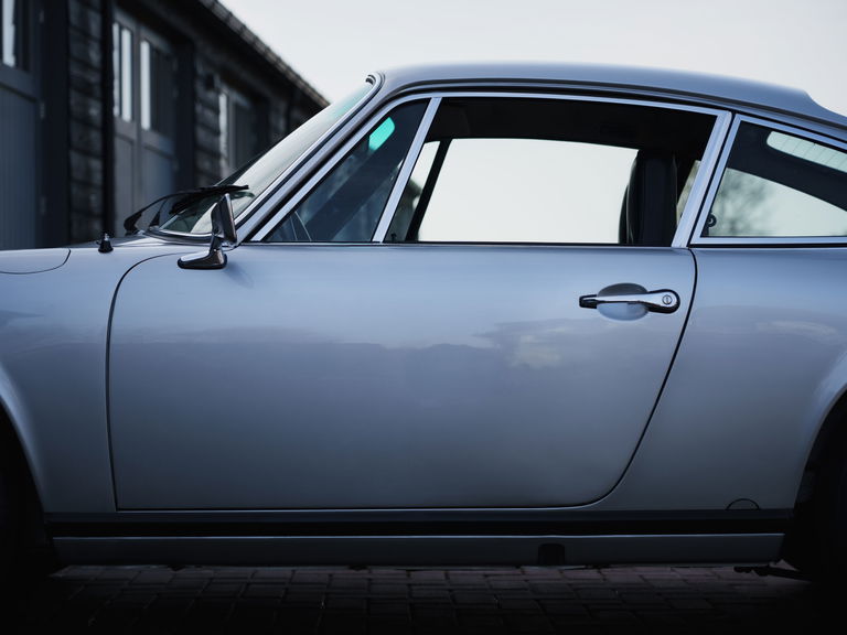 Porsche 911 „25 Jahre Jubiläumsmodell“