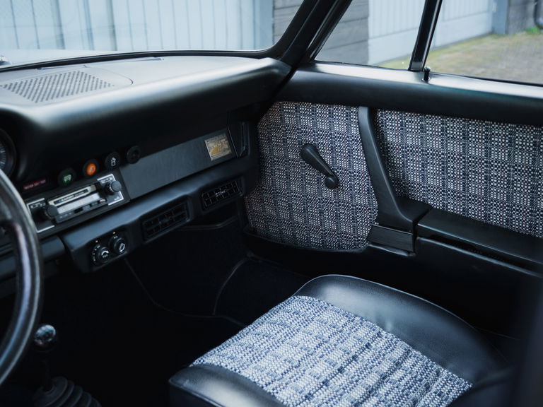 Porsche 911 „25 Jahre Jubiläumsmodell“