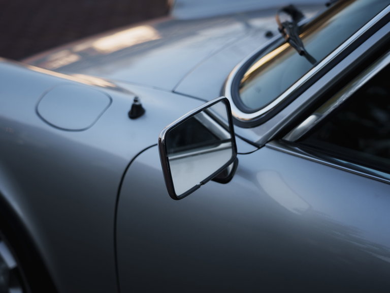 Porsche 911 „25 Jahre Jubiläumsmodell“