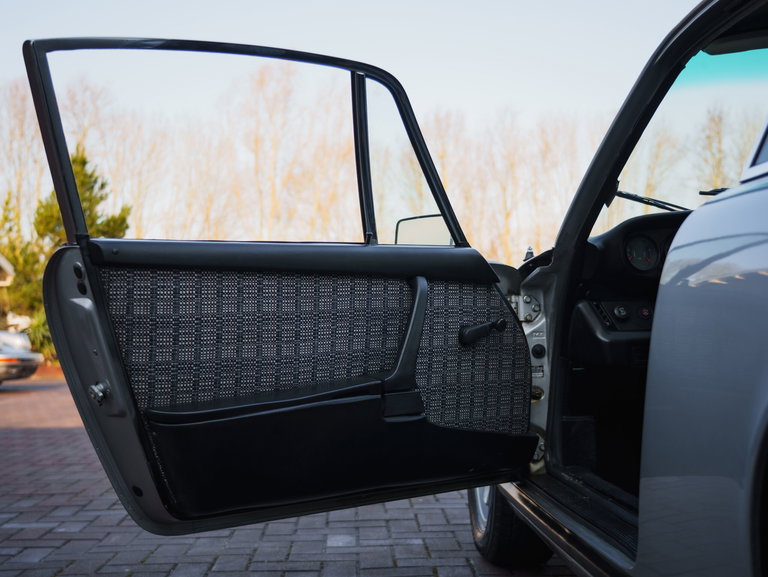 Porsche 911 „25 Jahre Jubiläumsmodell“