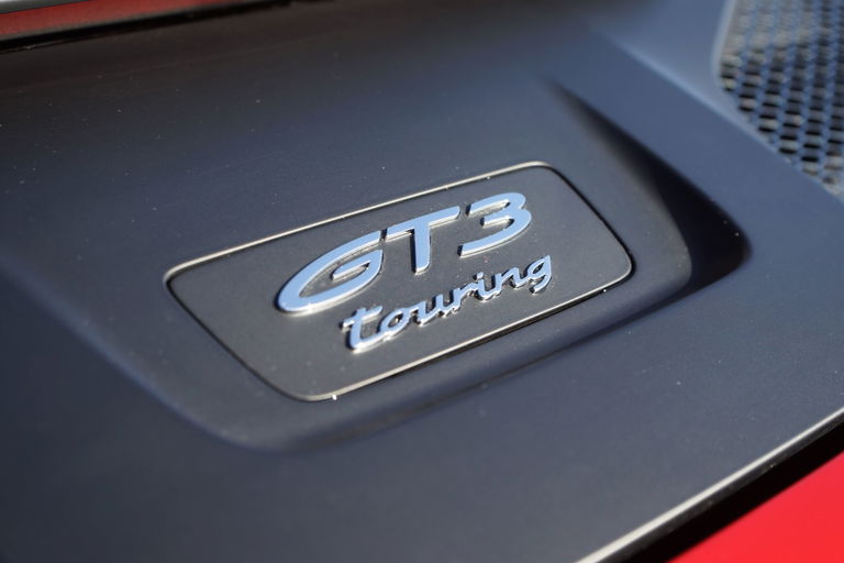 Porsche 992 GT3 Touring