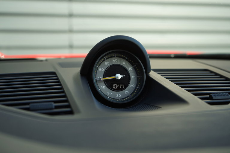 Porsche 992 GT3 Touring