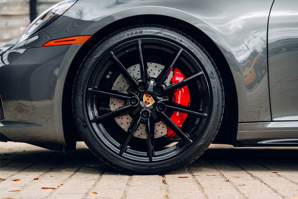 Porsche 992 Carrera 4S