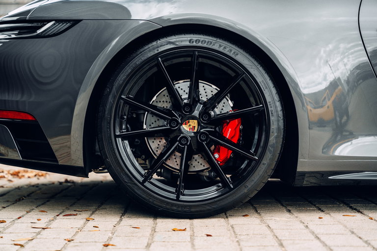 Porsche 992 Carrera 4S