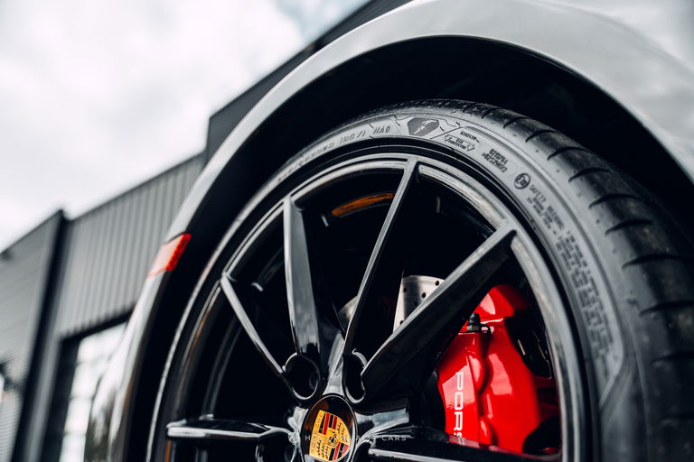 Porsche 992 Carrera 4S