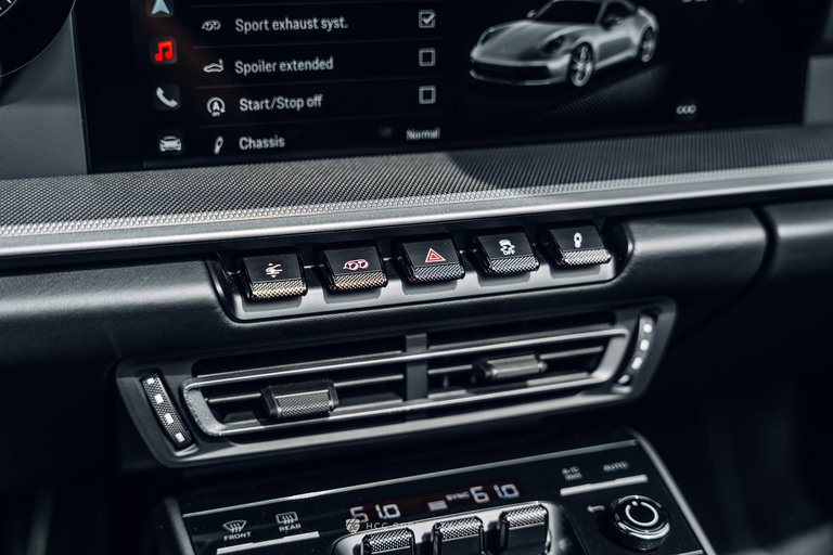 Porsche 992 Carrera 4S