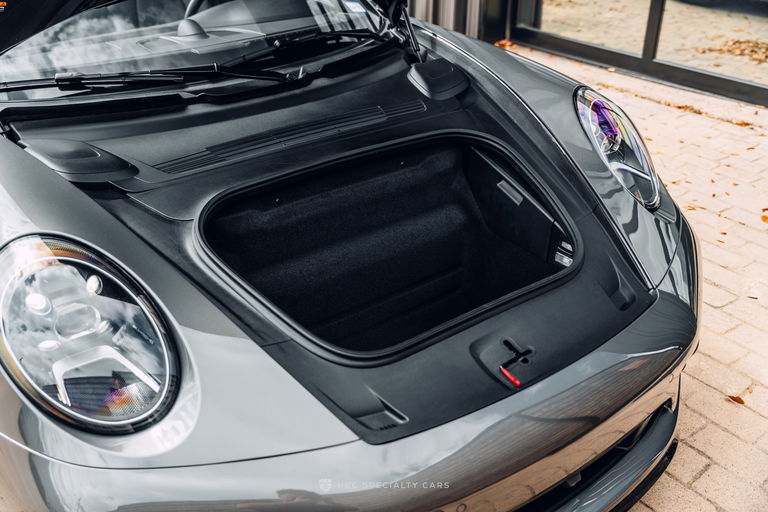 Porsche 992 Carrera 4S