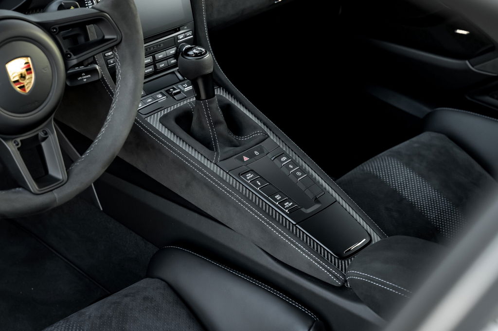 Porsche 718 Cayman GT4 RS