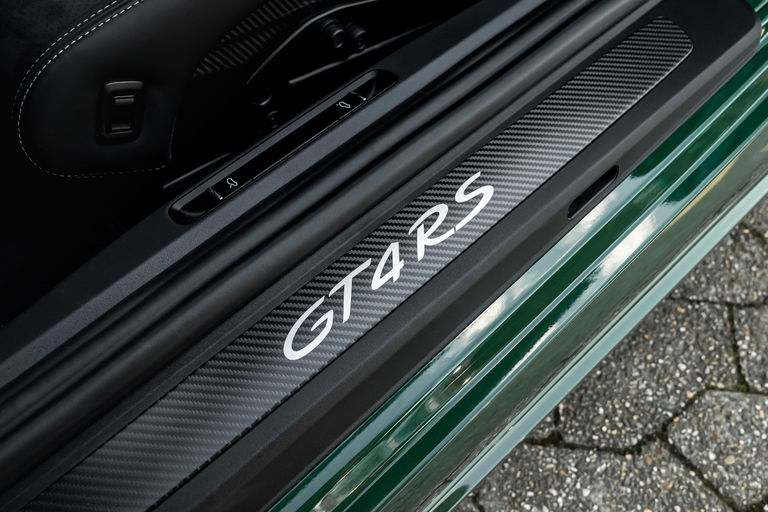 Porsche 718 Cayman GT4 RS