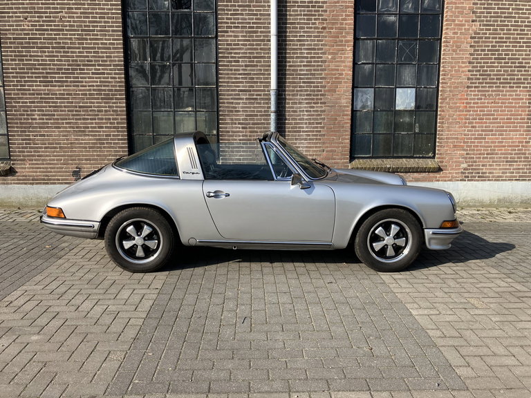 Porsche 911 E