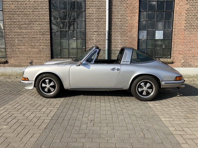 Porsche 911 E