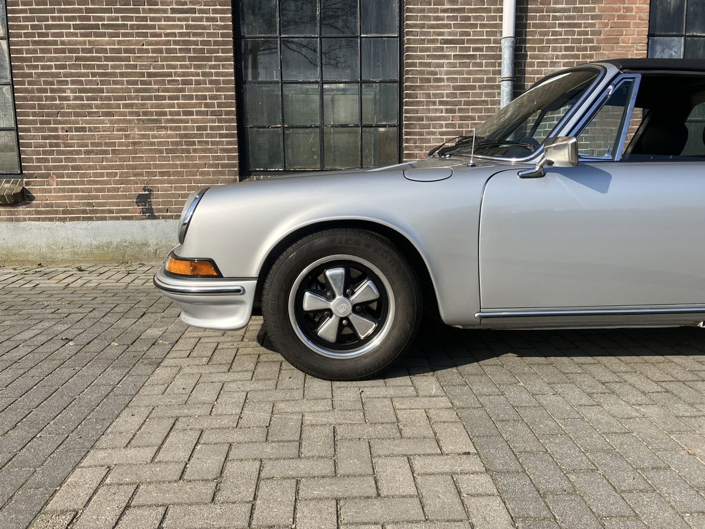 Porsche 911 E