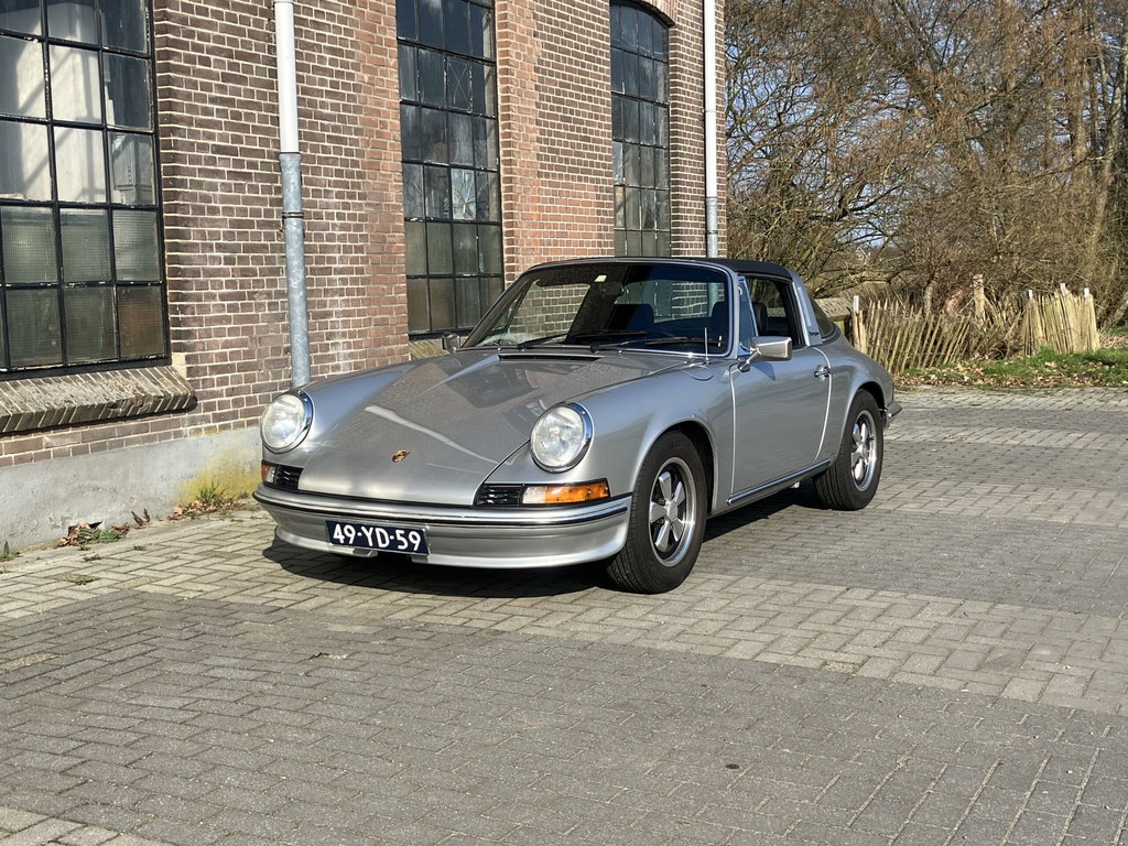 Porsche 911 E