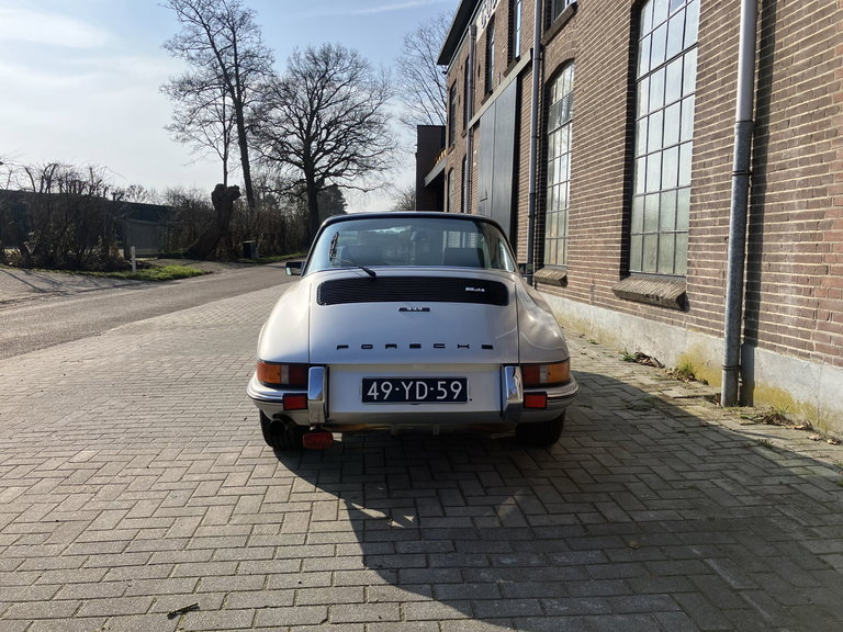 Porsche 911 E