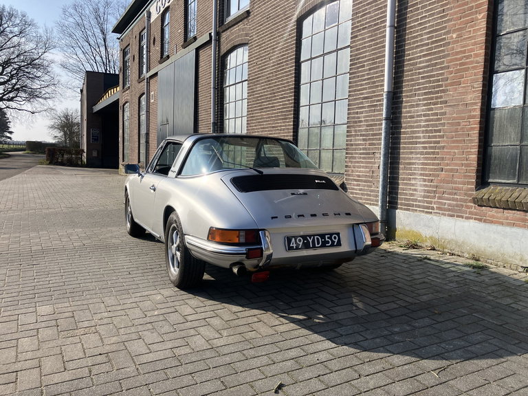 Porsche 911 E
