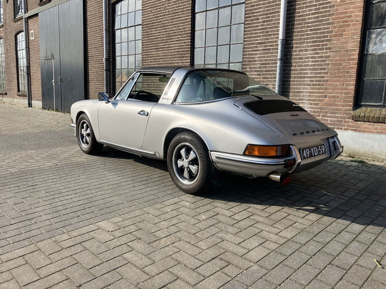Porsche 911 E
