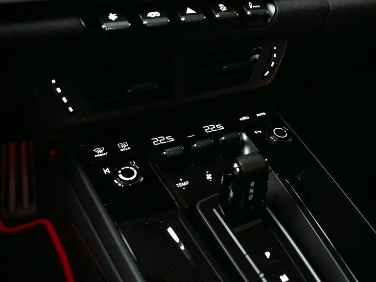 Porsche 992.2 Carrera 4 GTS