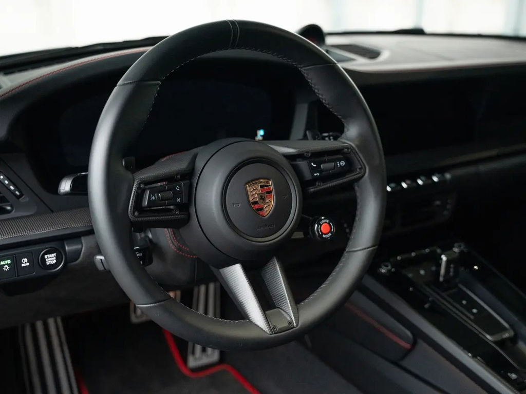 Porsche 992.2 Carrera 4 GTS