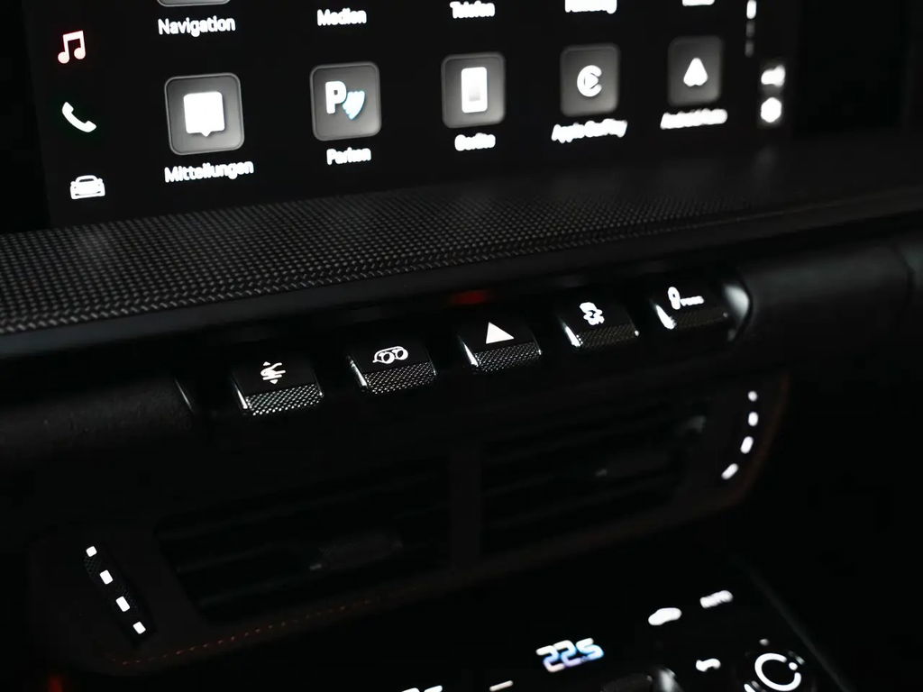 Porsche 992.2 Carrera 4 GTS