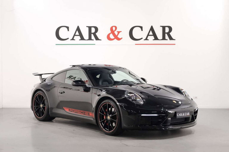 Porsche 992 Carrera 4S