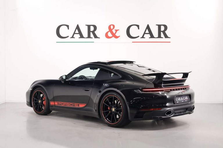 Porsche 992 Carrera 4S
