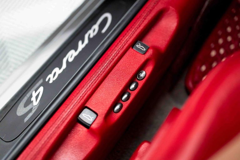 Porsche 996.2 Carrera 4S