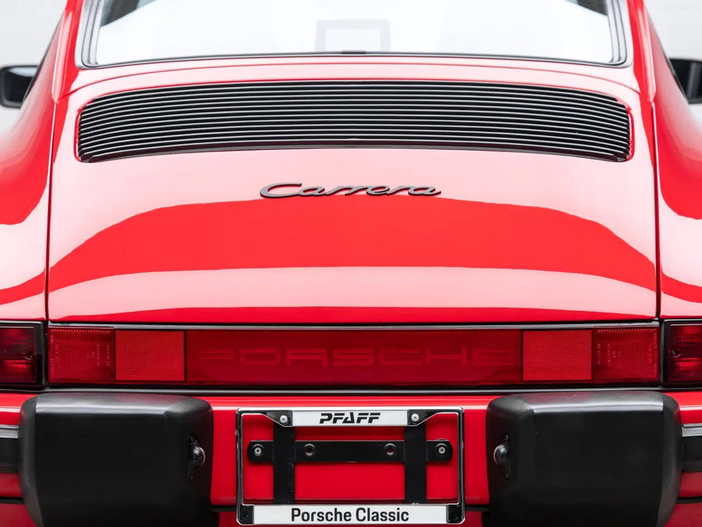 Porsche 911 Carrera 3.2 (US)