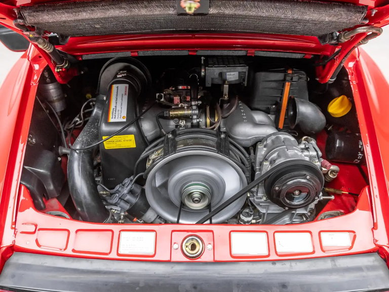 Porsche 911 Carrera 3.2 (US)