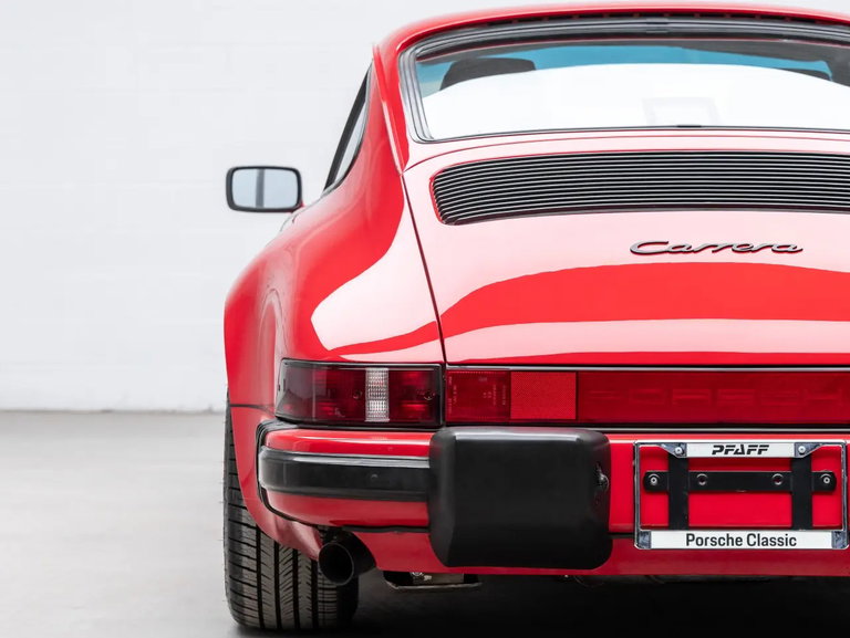 Porsche 911 Carrera 3.2 (US)