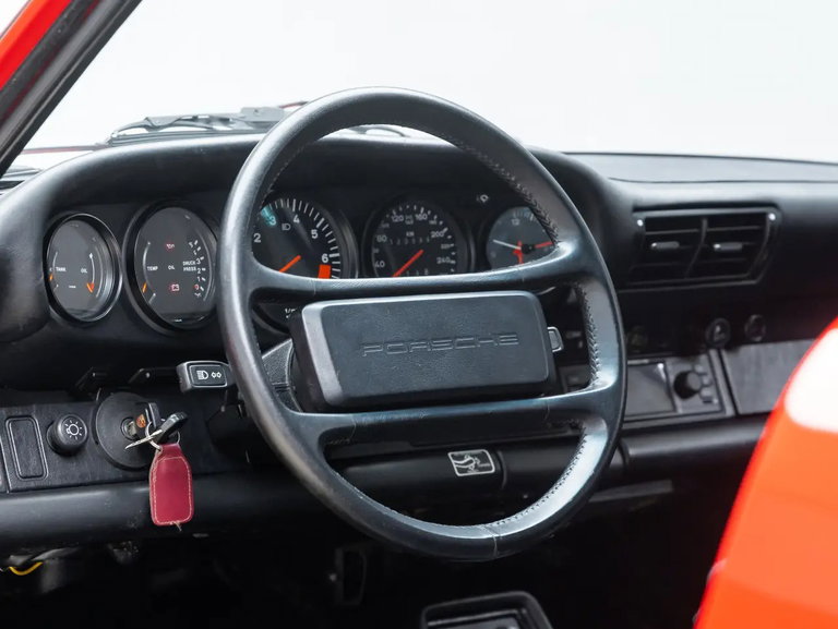 Porsche 911 Carrera 3.2 (US)