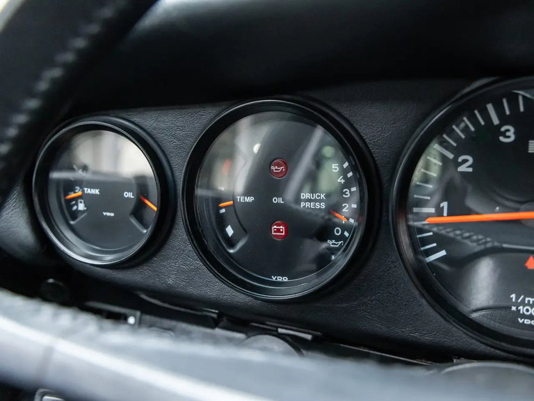 Porsche 911 Carrera 3.2 (US)