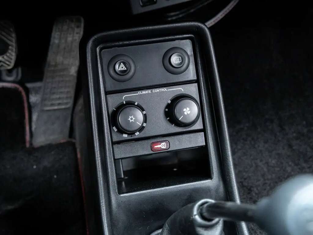 Porsche 911 Carrera 3.2 (US)