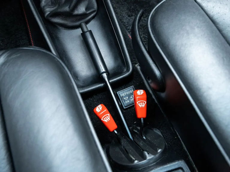 Porsche 911 Carrera 3.2 (US)