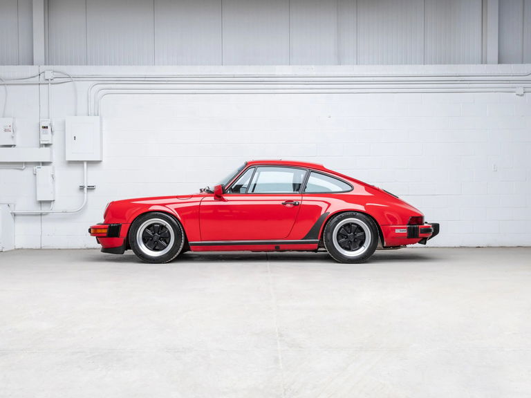 Porsche 911 Carrera 3.2 