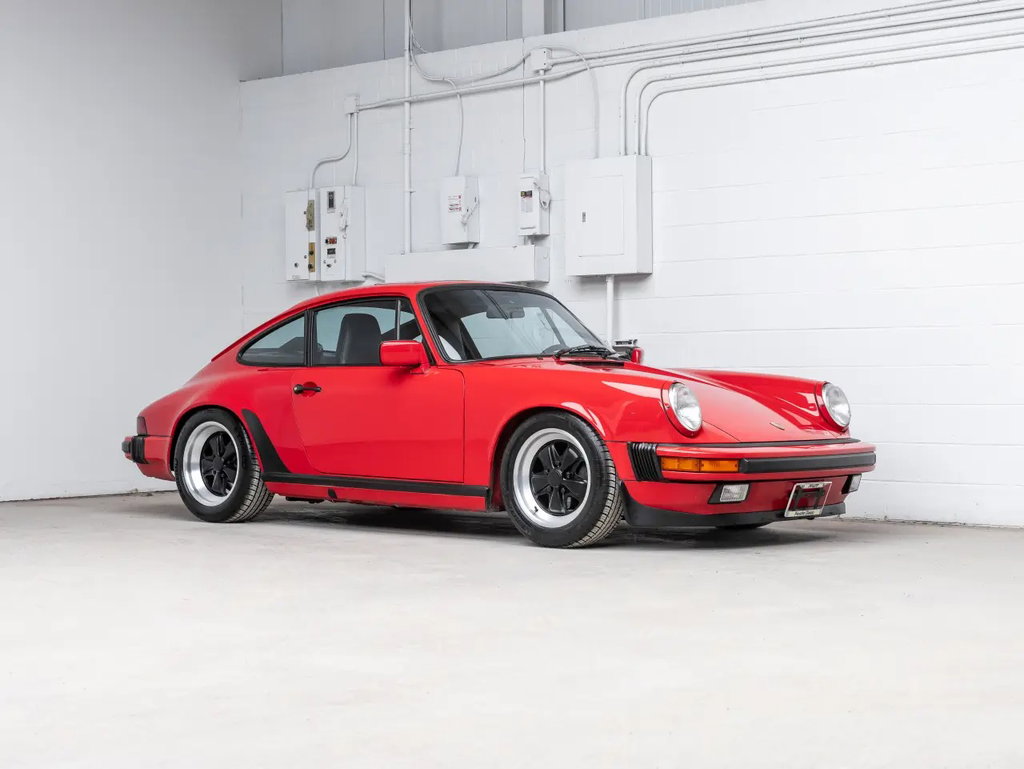 Porsche 911 Carrera 3.2 (US)